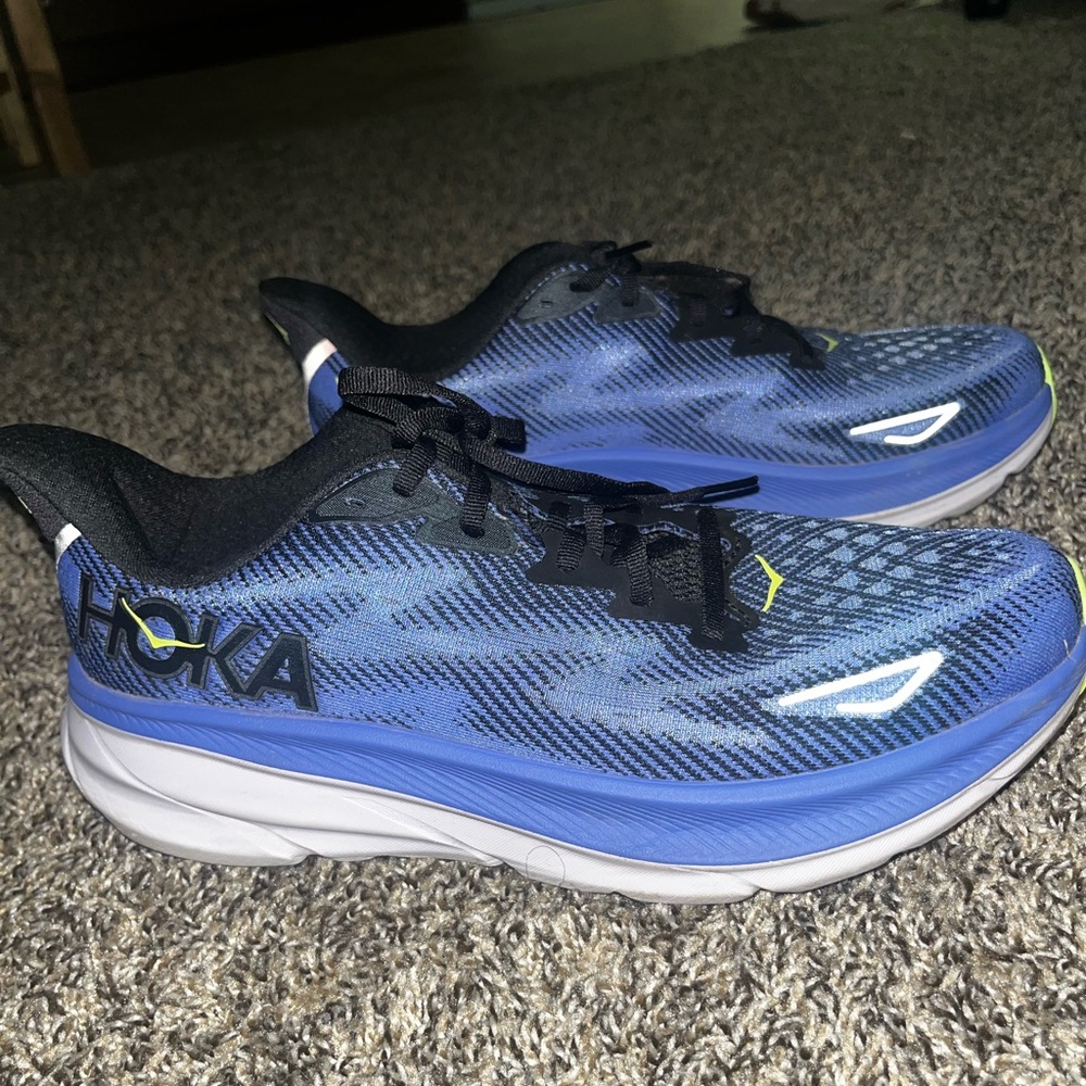 HOKA ONE ONE CLIFTON 9| WOMENS 10.5